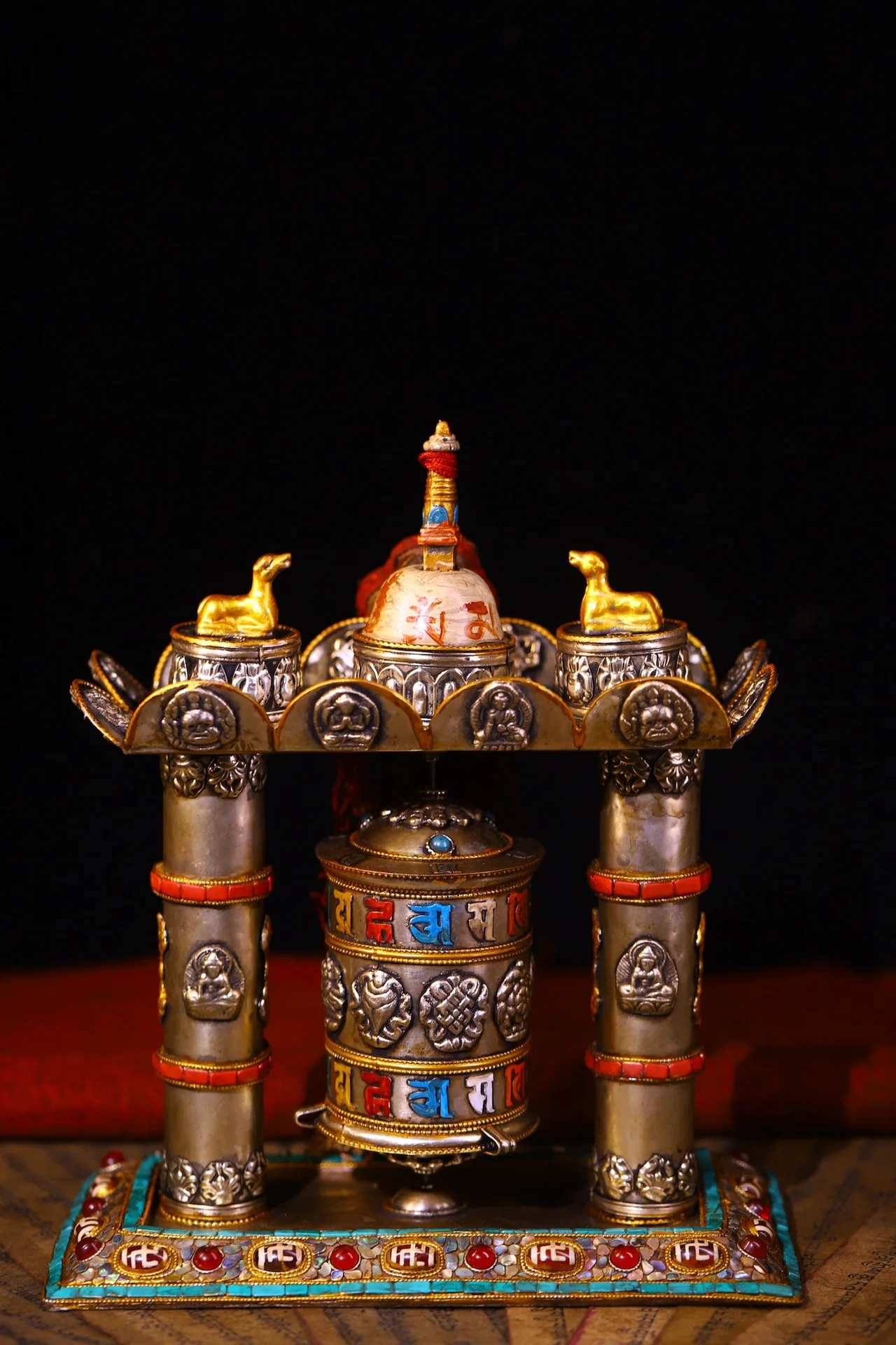 10"Tibetan Temple Collection Old Tibetan Silver Painted Mosaic Gem gZi Beads Shell Six Word Proverbs Prayer Wheel scripture
10"Tibetan Temple Collection Old Tibetan Silver Painted Mosaic Gem gZi Beads Shell Six Word Proverbs Prayer Wheel scripture