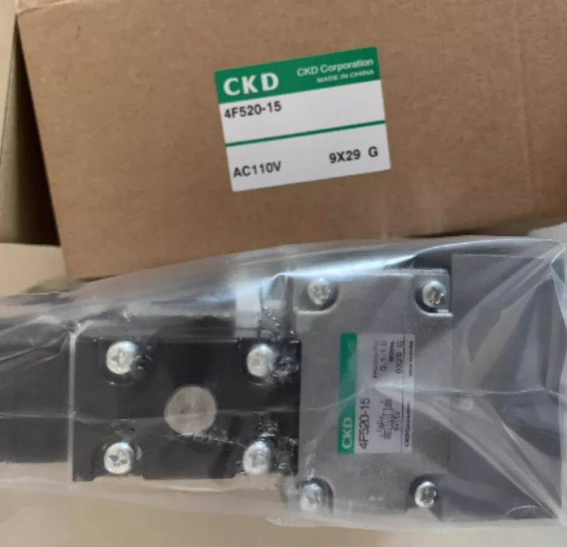 Новый электромагнитный клапан CKD 4F720-25-AC220V 4F520-15-AC220V 4F530-15-AC220V 4F610-20-AC220V 4F720-25-AC110V
Новый электромагнитный клапан CKD 4F720-25-AC220V 4F520-15-AC220V 4F530-15-AC220V 4F610-20-AC220V 4F720-25-AC110V