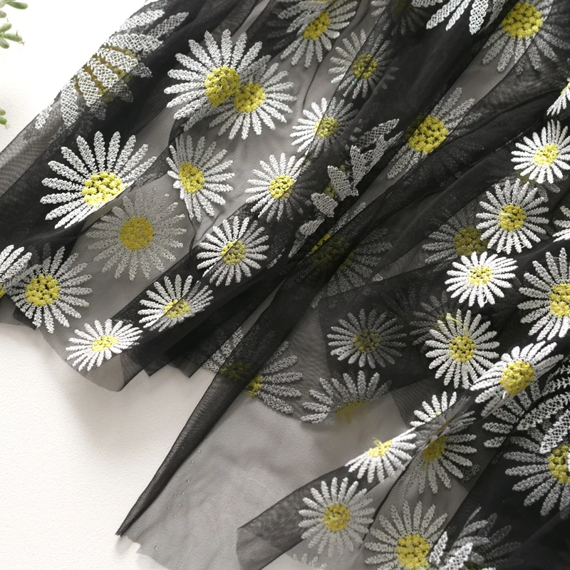 White Black Fresh Daisy Embroidered Tulle Lace Fabric Summer Lightweight Textured Dresses & Clothing Material Sewing Accessories
White Black Fresh Daisy Embroidered Tulle Lace Fabric Summer Lightweight Textured Dresses & Clothing Material Sewing Accessories