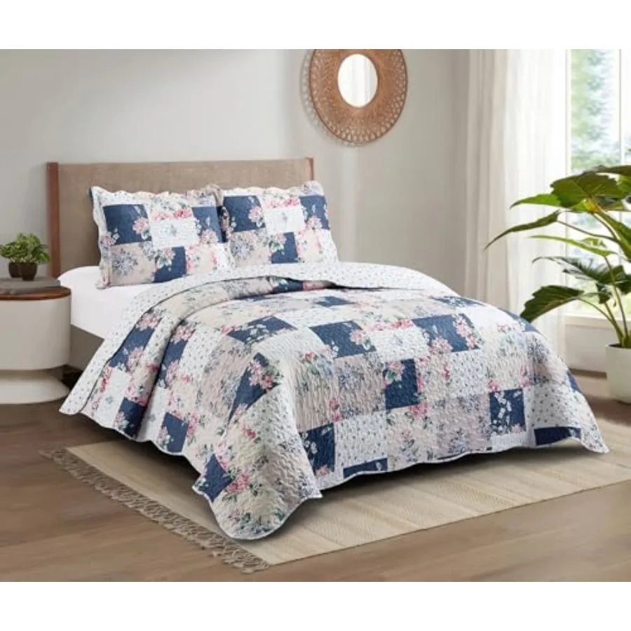 Покрывало с рисунком роз в ярком стиле пэчворк, 3 предмета, моющееся, двустороннее, мягкое, легкое, всесезонное, размер Full.
Покрывало с рисунком роз в ярком стиле пэчворк, 3 предмета, моющееся, двустороннее, мягкое, легкое, всесезонное, размер Full.