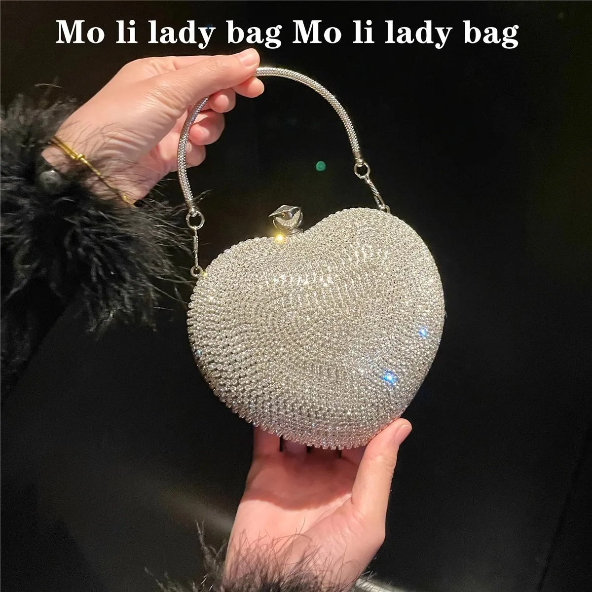 Glitter Shiny Heart Shaped Wedding Party Clutch Purse Women Handbag Luxury Fashion Crystal Diamond Evening Bag Crossbody Bag
Glitter Shiny Heart Shaped Wedding Party Clutch Purse Women Handbag Luxury Fashion Crystal Diamond Evening Bag Crossbody Bag