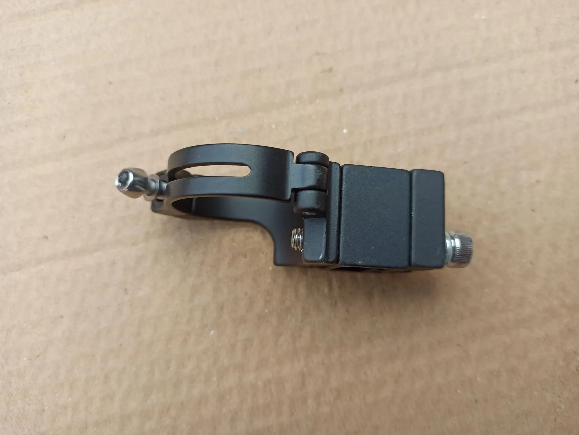 Snow Bike ATV Mountain Bicycle Front Derailleurs Shim Clamp 34.9mm D-type Direct Mount Adapter
Snow Bike ATV Mountain Bicycle Front Derailleurs Shim Clamp 34.9mm D-type Direct Mount Adapter