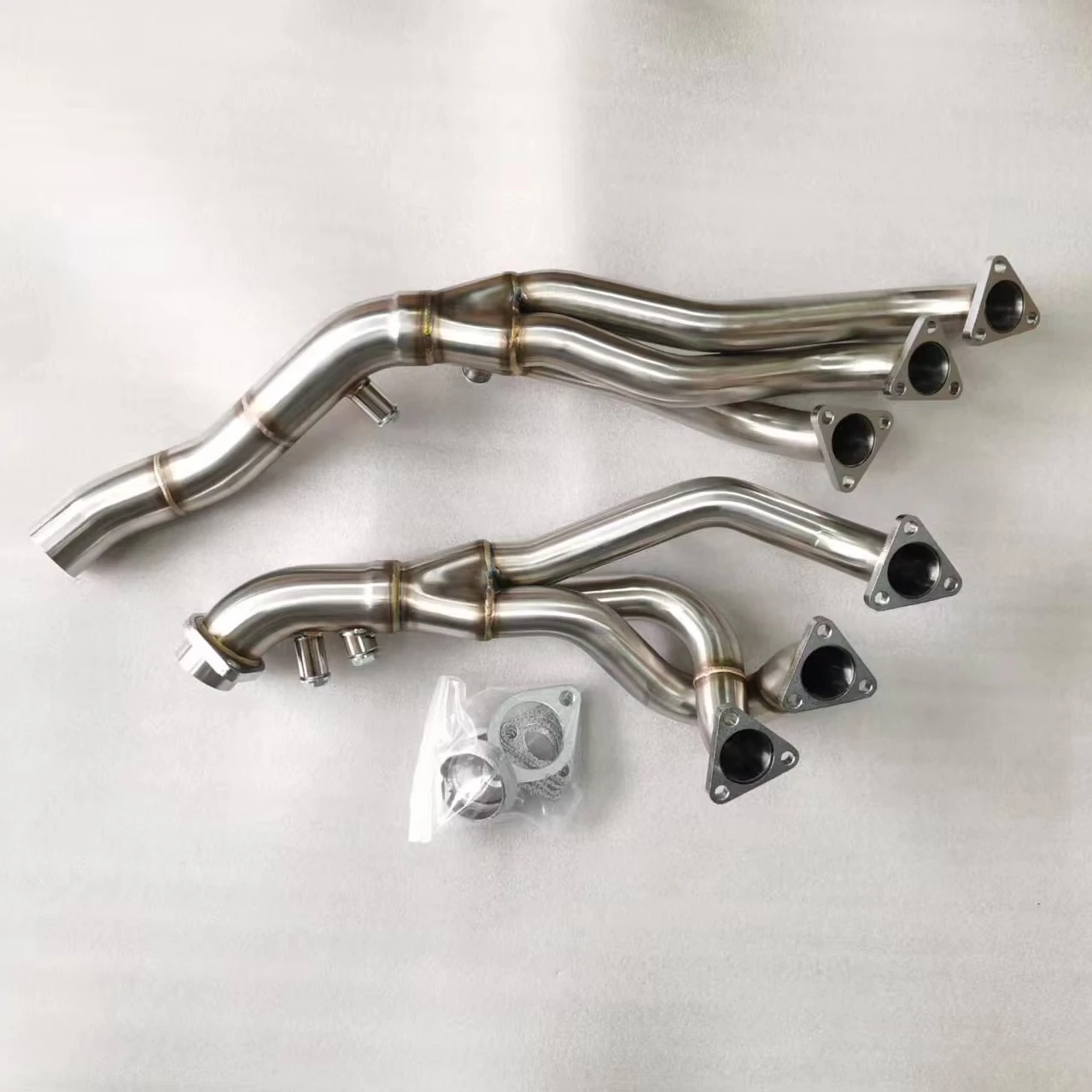Выпускной коллектор для BMW E46 M3 3.2L I6 2001-2005 гг.
Выпускной коллектор для BMW E46 M3 3.2L I6 2001-2005 гг.