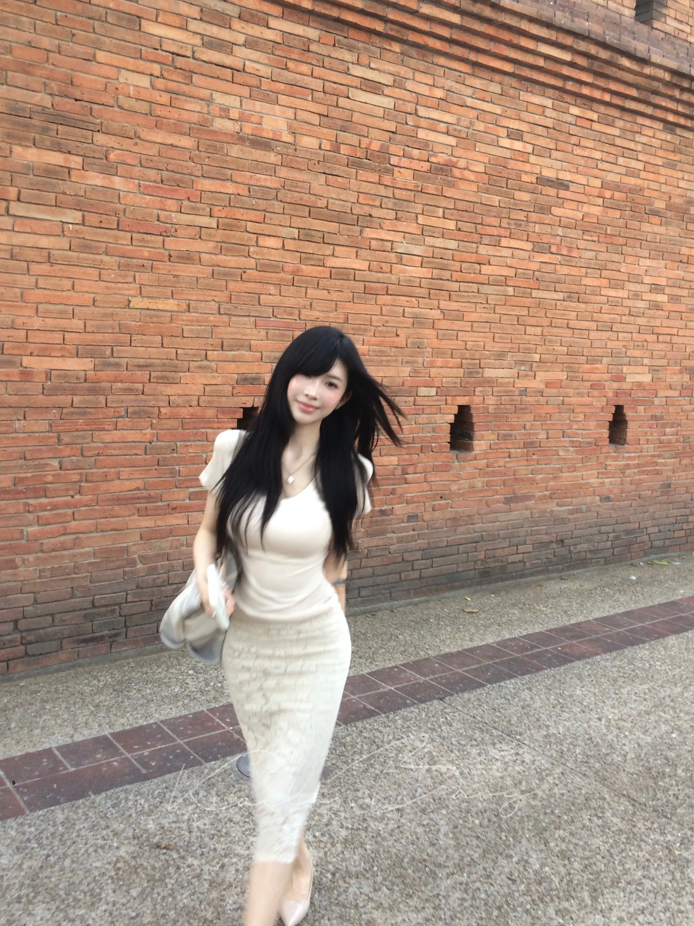 Slimming Effect Korean Style round Neck Short Sleeve Lace Half Body Straight Cut Skirt Two Piece Set for Women Summer Fashion
Slimming Effect Korean Style round Neck Short Sleeve Lace Half Body Straight Cut Skirt Two Piece Set for Women Summer Fashion