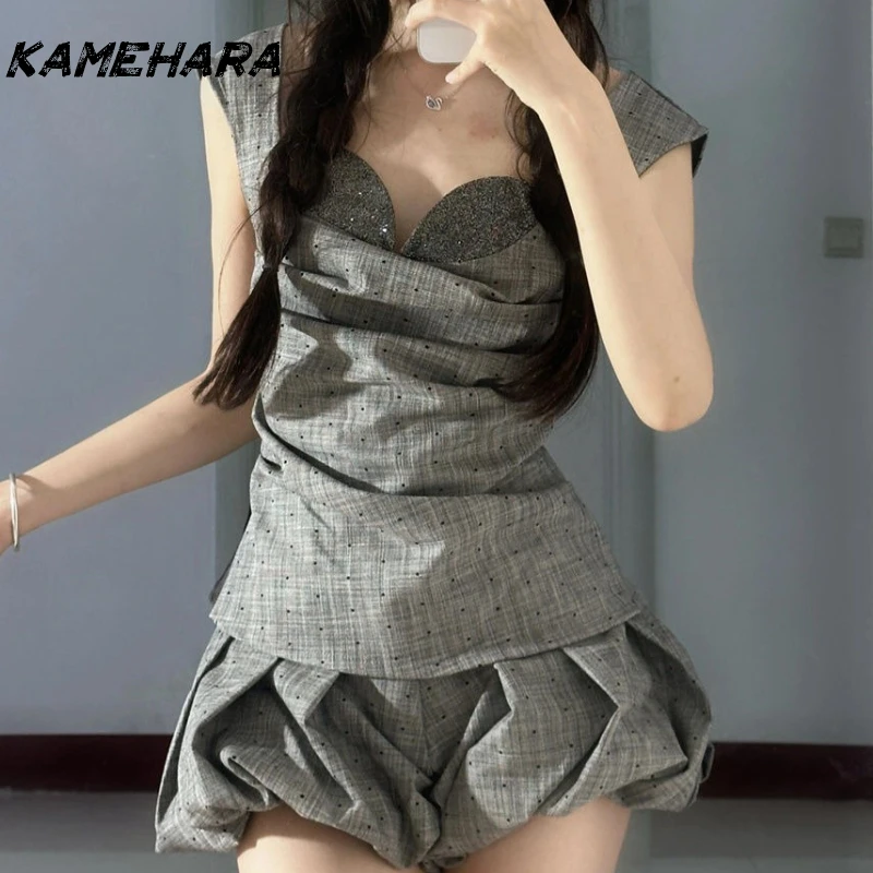 KAMEHARA American Retro Spicy Girl Polka Dot Design Sleeveless Top Summer Niche High Waisted Flower Bud Half Skirt 2 Piece Set
KAMEHARA American Retro Spicy Girl Polka Dot Design Sleeveless Top Summer Niche High Waisted Flower Bud Half Skirt 2 Piece Set