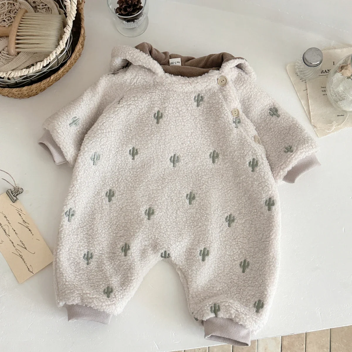 Winter Newborn Infant Baby Romper Cactus Embroidery Button Up Front Rompers Kids Onepiece Soft Fashion Baby Clothing
Winter Newborn Infant Baby Romper Cactus Embroidery Button Up Front Rompers Kids Onepiece Soft Fashion Baby Clothing