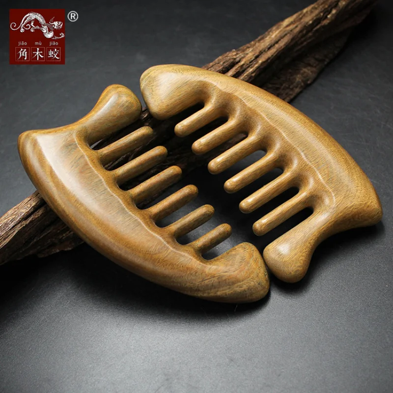 Small comb made of green sandalwood for massage and hair styling
Small comb made of green sandalwood for massage and hair styling