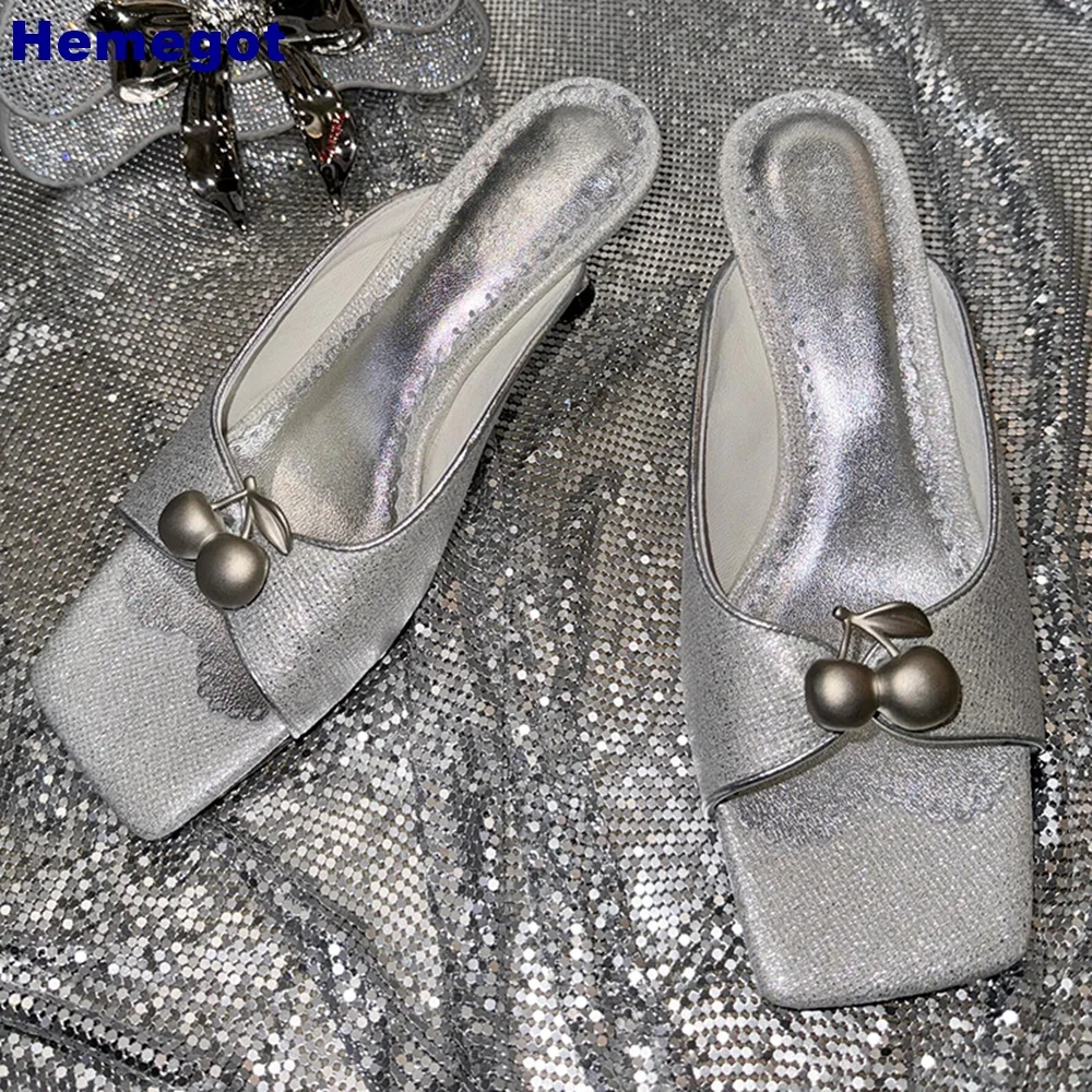 Metal Rivet Cherry Open Toe Slippers 2024 Summer New Slip On Fashion Ladies Slippers Outdoor Casual Denim Slides
Metal Rivet Cherry Open Toe Slippers 2024 Summer New Slip On Fashion Ladies Slippers Outdoor Casual Denim Slides