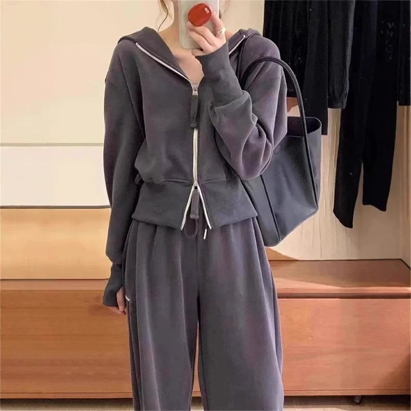 2025 Hoodies Sweatshirt Two-piece Suit Women's Casual Sports Sets Spring Autumn Zip-up Short Coat Straight Trousers 2-piece Sets
2025 Hoodies Sweatshirt Two-piece Suit Women's Casual Sports Sets Spring Autumn Zip-up Short Coat Straight Trousers 2-piece Sets