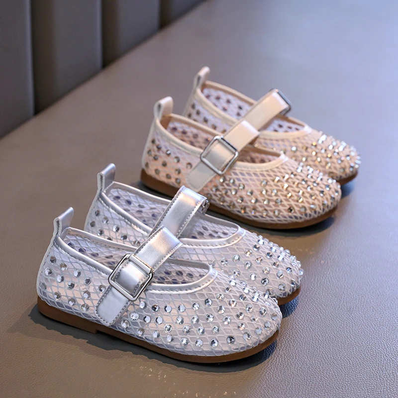 Kids Luxury Shoes 2025 Summer New Girls Causal Shoes Soft Bottom Children's Fashion Dress Flat Shoes Rhinestone Versatile Soft
Kids Luxury Shoes 2025 Summer New Girls Causal Shoes Soft Bottom Children's Fashion Dress Flat Shoes Rhinestone Versatile Soft
