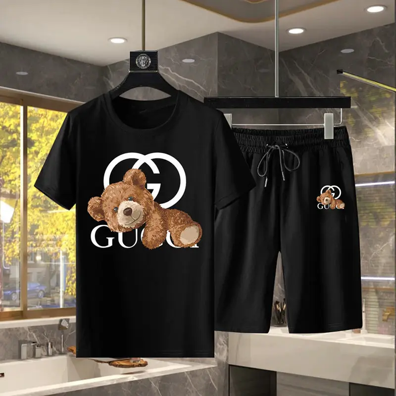 High-end Trendy Brand Cartoon Printing Short-sleeved T-shirt Set Men's Summer Thin European Station Sports Two-piece Set
High-end Trendy Brand Cartoon Printing Short-sleeved T-shirt Set Men's Summer Thin European Station Sports Two-piece Set