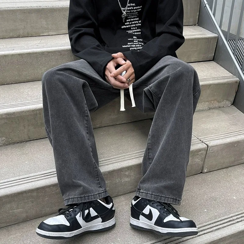 Свободные прямые джинсы, мужские повседневные брюки с эластичной резинкой на талии, модные повседневные брюки High Street Sle Spring Faion
Свободные прямые джинсы, мужские повседневные брюки с эластичной резинкой на талии, модные повседневные брюки High Street Sle Spring Faion