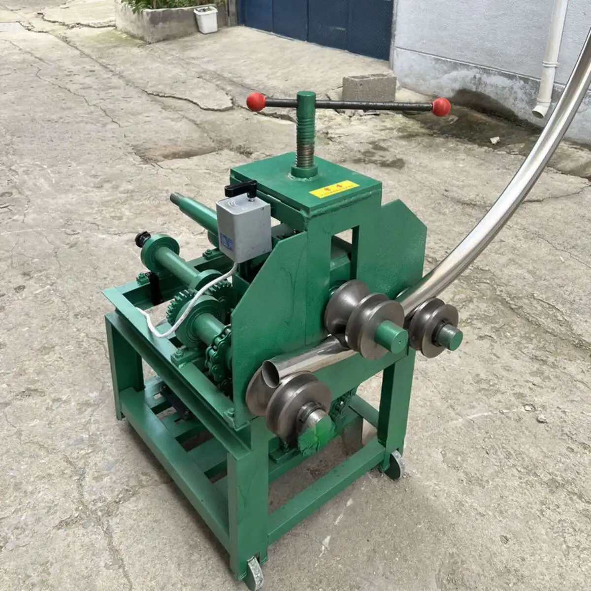 2026 Hot Selling76 Heavy-Duty Pipe Electric 3Kw Round Square Tube Greenhouse Bracket One-Time Forming Bending Machine
2026 Hot Selling76 Heavy-Duty Pipe Electric 3Kw Round Square Tube Greenhouse Bracket One-Time Forming Bending Machine