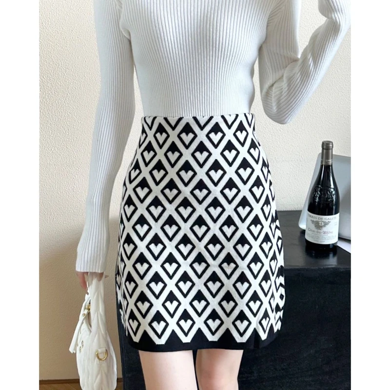 Temperament Summer Thin Skirts Women Printing 3D Elastic High Waist Fashion Office Lady All-match A-line Short Hip Wrap Skirt
Temperament Summer Thin Skirts Women Printing 3D Elastic High Waist Fashion Office Lady All-match A-line Short Hip Wrap Skirt