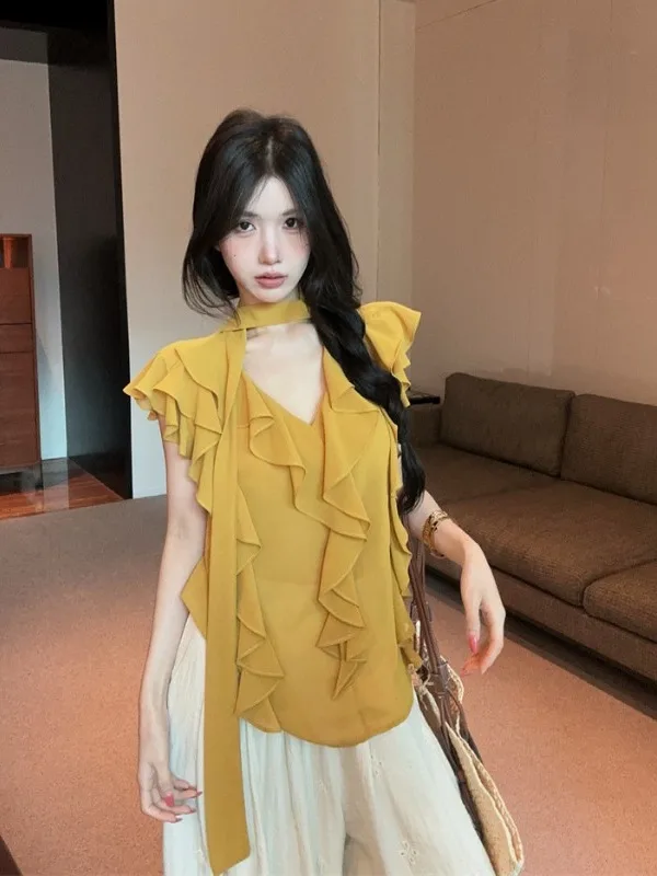 Slimming V-Neck Chiffon Top Women Summer New Style Waist Cinched Bell Sleeve Neck Hanging Sleeveless French Style Loose Fit S...
Slimming V-Neck Chiffon Top Women Summer New Style Waist Cinched Bell Sleeve Neck Hanging Sleeveless French Style Loose Fit S...