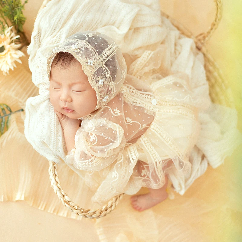 Sweet Girl Photo Lace Dress Costume Newborn Photography Mesh Background Blanket Props Infant Studio Knitted Blanket Accessories
Sweet Girl Photo Lace Dress Costume Newborn Photography Mesh Background Blanket Props Infant Studio Knitted Blanket Accessories