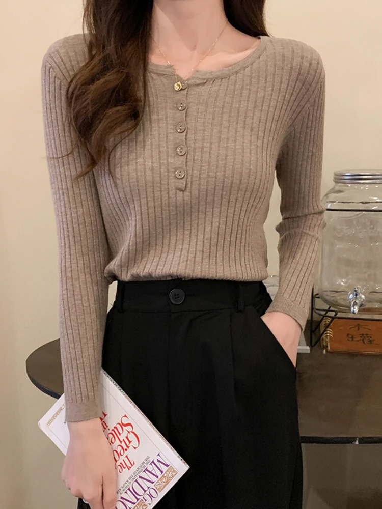 Fall Women Sweater 2022 Sexy V-Neck Button Knitted Long Sleeve Korean Style Autumn Womens Pullover Sweaters Pull Femme Blue
Fall Women Sweater 2022 Sexy V-Neck Button Knitted Long Sleeve Korean Style Autumn Womens Pullover Sweaters Pull Femme Blue