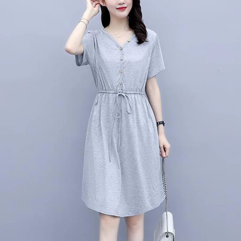 Fashion V-Neck Button Spliced Loose Shirring Bandage Bow Mini Dress Female Clothing 2023 Summer New Solid Color Casual Dresses
Fashion V-Neck Button Spliced Loose Shirring Bandage Bow Mini Dress Female Clothing 2023 Summer New Solid Color Casual Dresses