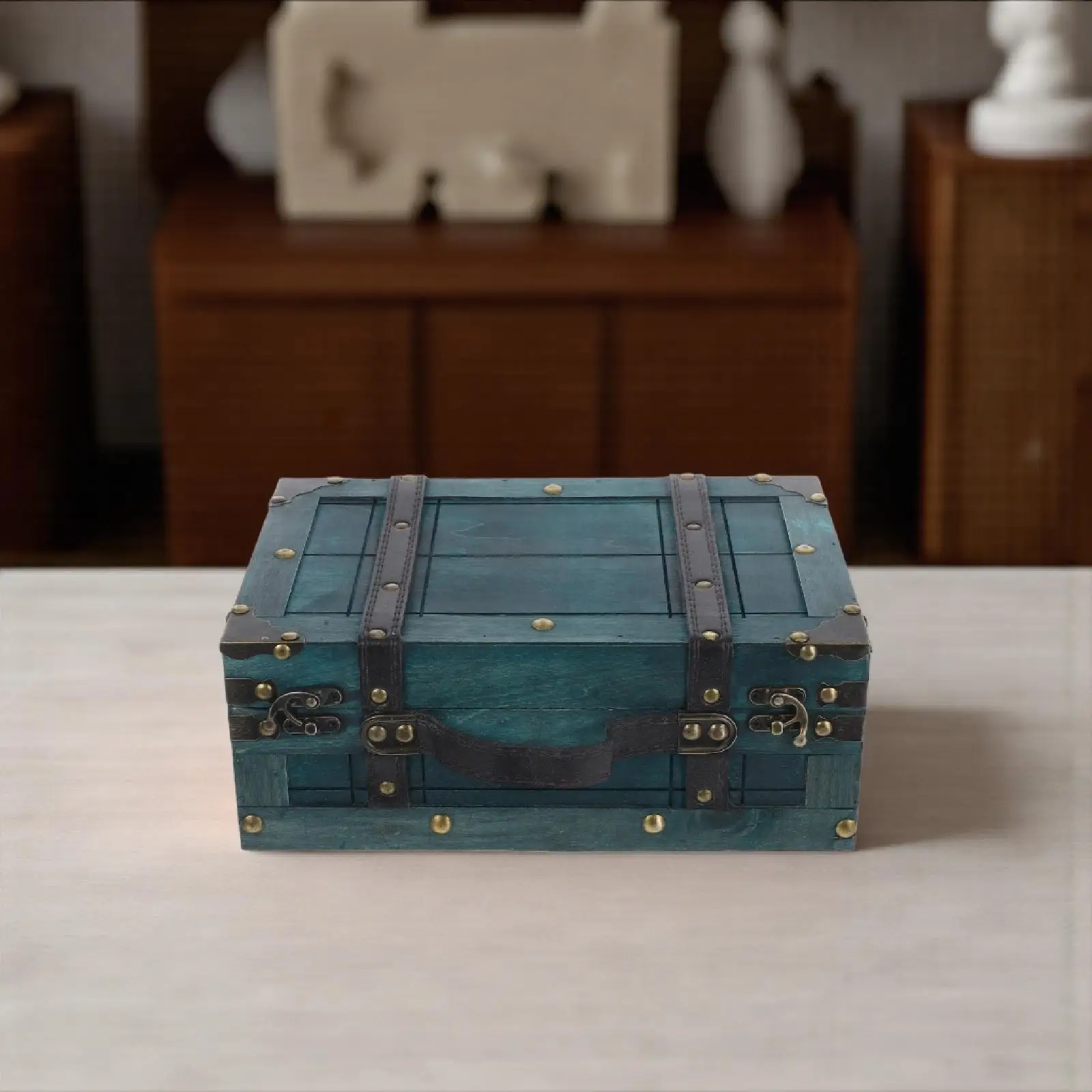 Vintage Wooden Portable Storage Chest Retro Trinket Box for Jewelry Documents Keepsakes Photography Props Home Decor Organizer
Vintage Wooden Portable Storage Chest Retro Trinket Box for Jewelry Documents Keepsakes Photography Props Home Decor Organizer