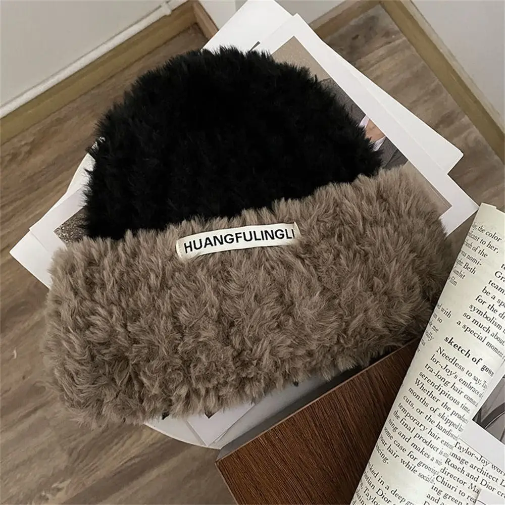 Повседневная мягкая плюшевая шапка, утолщенная пушистая зимняя вязаная шапка из искусственного кроличьего меха, зимние теплые шапки с капюшоном для верховой езды
Повседневная мягкая плюшевая шапка, утолщенная пушистая зимняя вязаная шапка из искусственного кроличьего меха, зимние теплые шапки с капюшоном для верховой езды