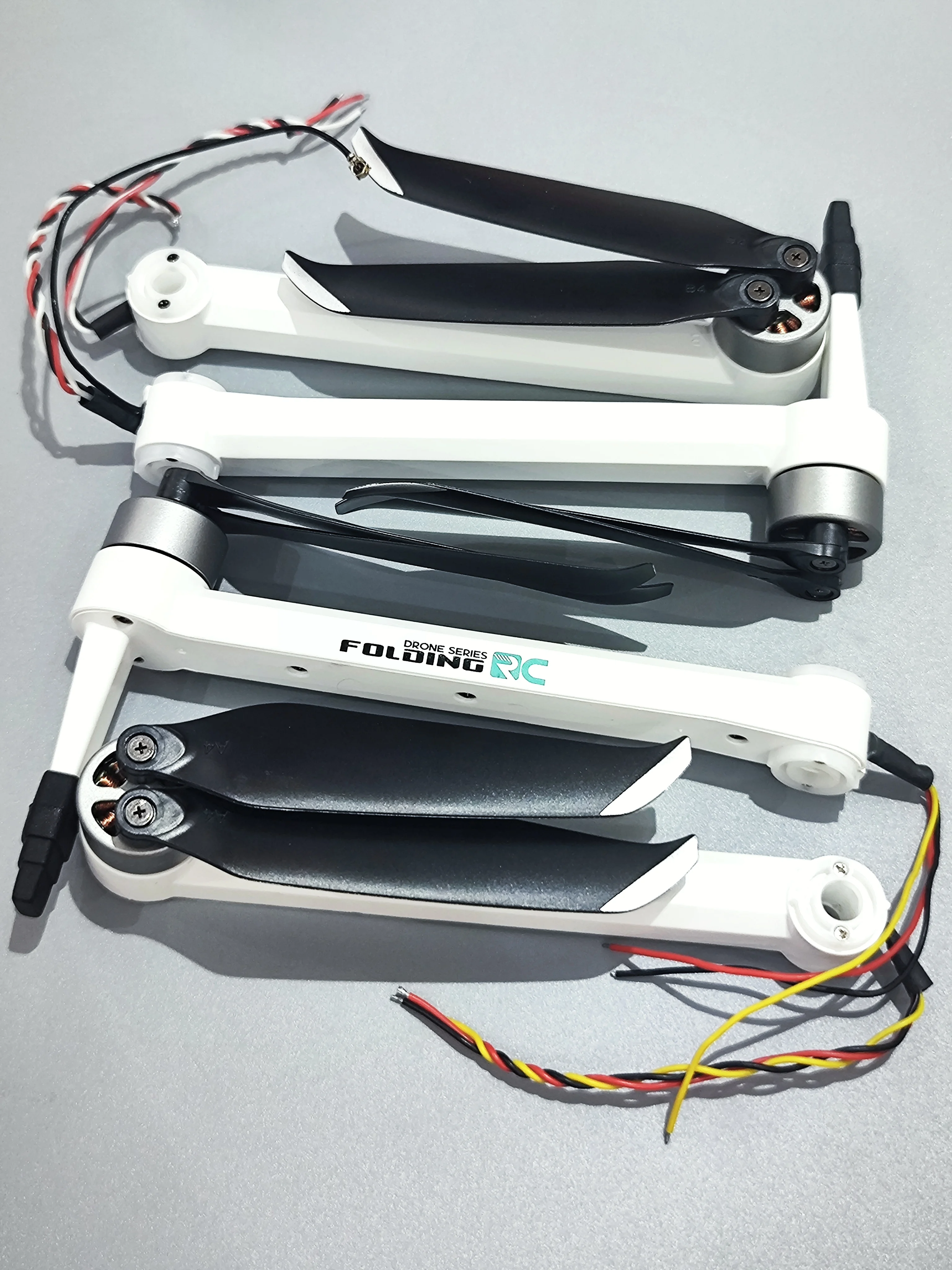 4 шт./полный комплект S819 PRO складной дрон GPS бесщеточный двигатель RC Quadcopter запасные части передний и задний A B Arm комплект аксессуаров
4 шт./полный комплект S819 PRO складной дрон GPS бесщеточный двигатель RC Quadcopter запасные части передний и задний A B Arm комплект аксессуаров