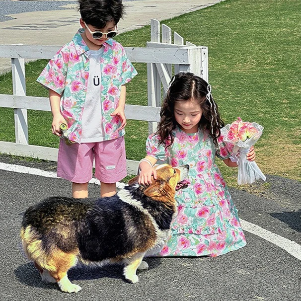 Set 2026 Spring Summer New Children's Wear Boys and Girls Holiday Short Sleeve Flower Shirt Shorts Dress Brother and Sister
Set 2026 Spring Summer New Children's Wear Boys and Girls Holiday Short Sleeve Flower Shirt Shorts Dress Brother and Sister