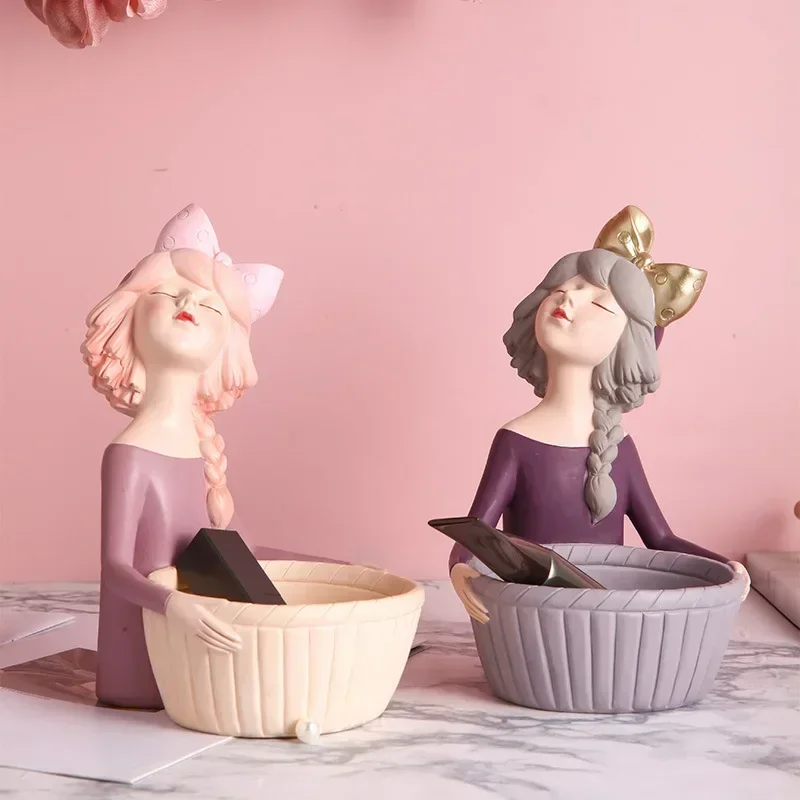 Resin Girl Decorative Figurine with Storage Basket Holding Desk Sundries Container for Living Room Table Office Decoration
Resin Girl Decorative Figurine with Storage Basket Holding Desk Sundries Container for Living Room Table Office Decoration