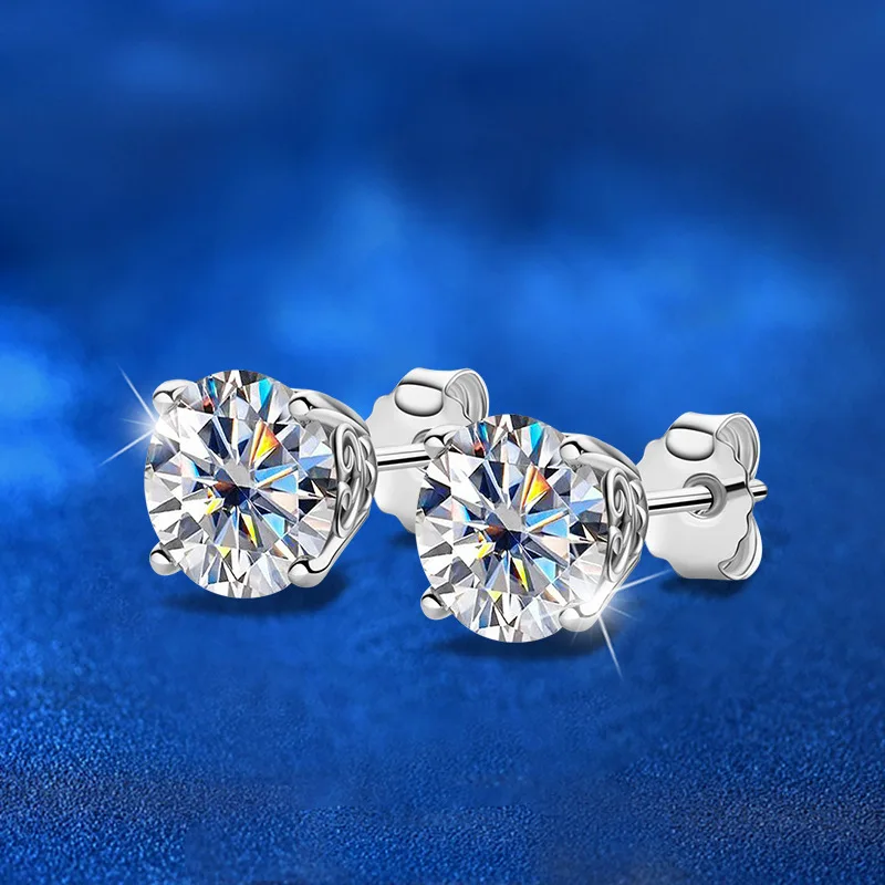Mozambican diamond four-claw earrings women's 18K gold earrings women's versatile
Mozambican diamond four-claw earrings women's 18K gold earrings women's versatile