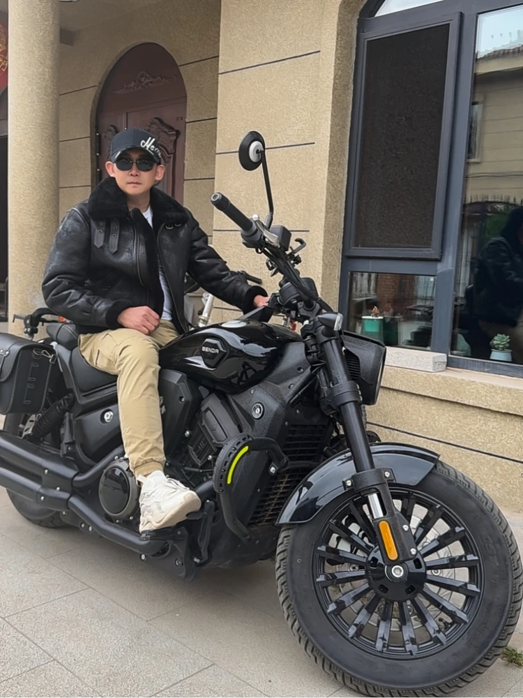 2025 New Winter Original Sheep Fur One B3 Flight Suit Vintage Men's Motorcycle Jacket Lapel Real Leather Jacket Thick Fur Coats
2025 New Winter Original Sheep Fur One B3 Flight Suit Vintage Men's Motorcycle Jacket Lapel Real Leather Jacket Thick Fur Coats