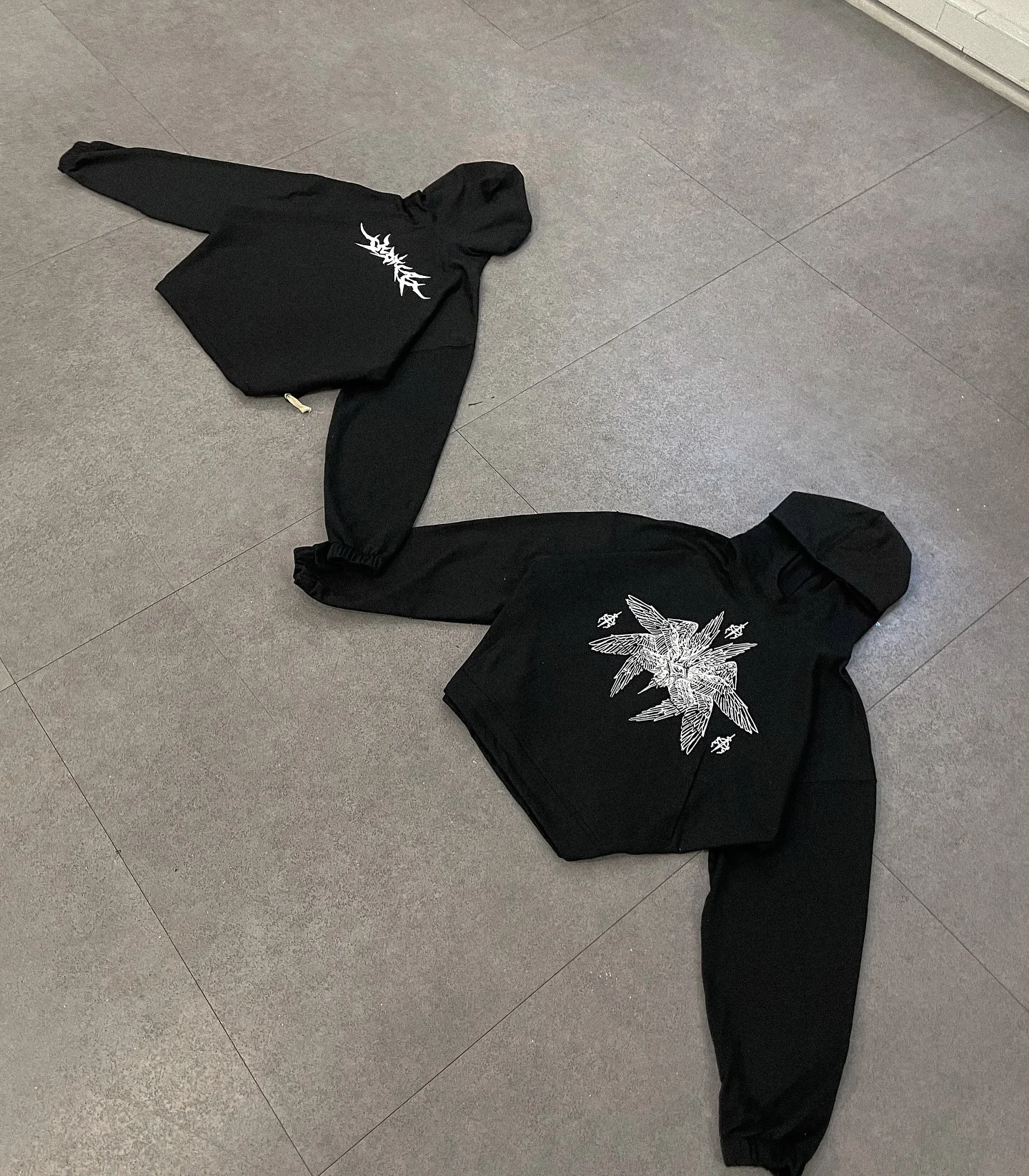 2000s Retro Hoodie Women Men Streetwear Harajuku gothic print Graphic Oversized Jacket Punk hip hop Y2K Clothes Sweatshirt tops
2000s Retro Hoodie Women Men Streetwear Harajuku gothic print Graphic Oversized Jacket Punk hip hop Y2K Clothes Sweatshirt tops