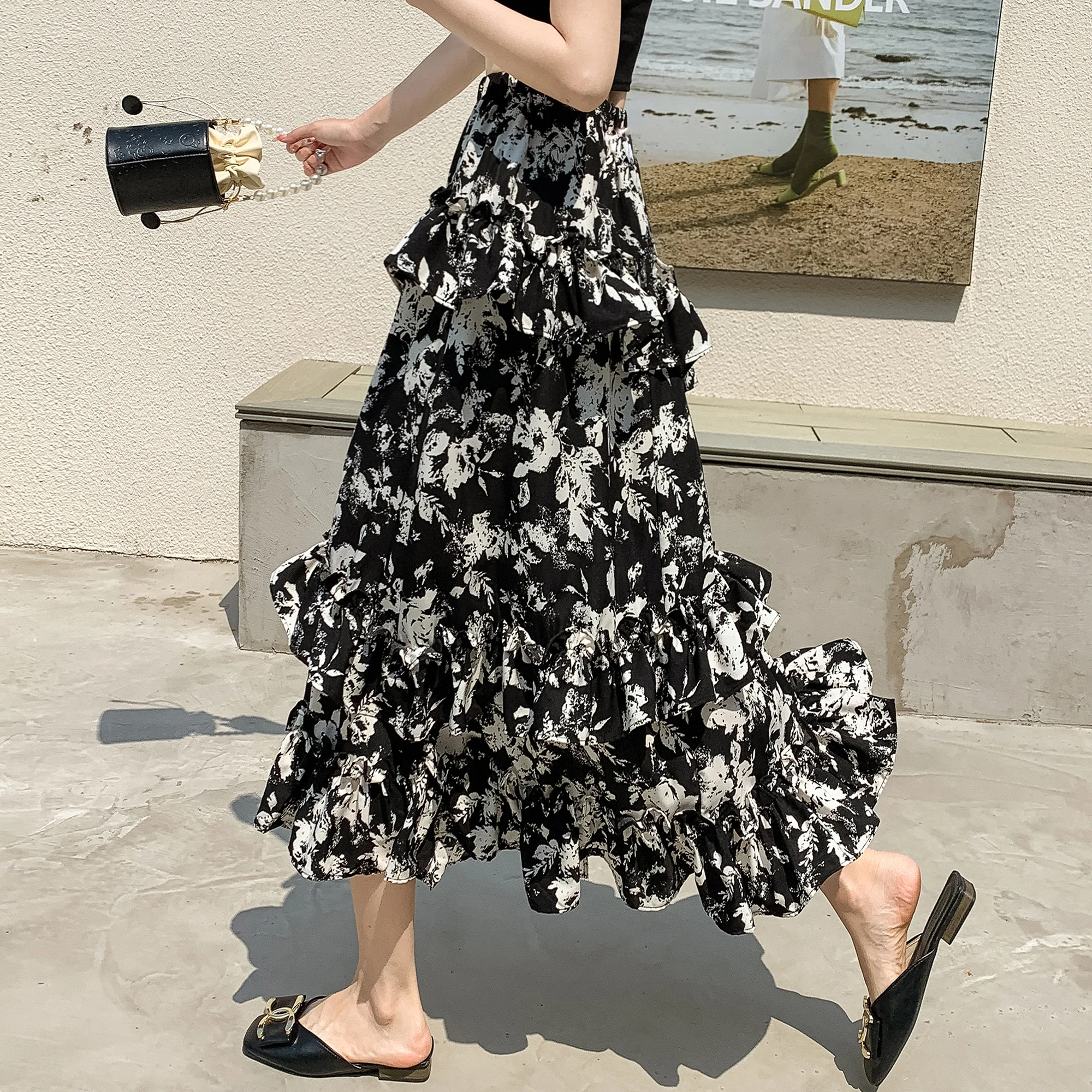 2024 Women's Summer New Irregular Split Pint Skirts Female High Waist Chiffon Skirt Ladies Loose Floral A-line Skirts B123
2024 Women's Summer New Irregular Split Pint Skirts Female High Waist Chiffon Skirt Ladies Loose Floral A-line Skirts B123