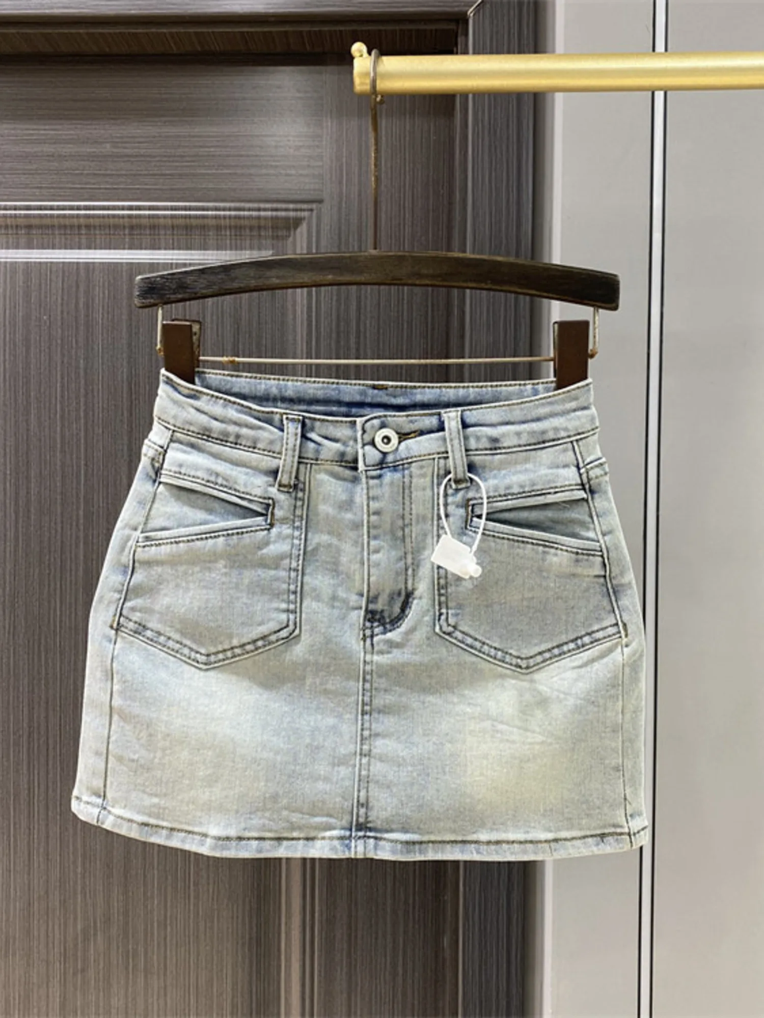 Women High Waist Denim Mini Skirt Y2K Vintage Washed Blue Stretch A-Line Skirt with Built-in Shorts Summer 2026
Women High Waist Denim Mini Skirt Y2K Vintage Washed Blue Stretch A-Line Skirt with Built-in Shorts Summer 2026
