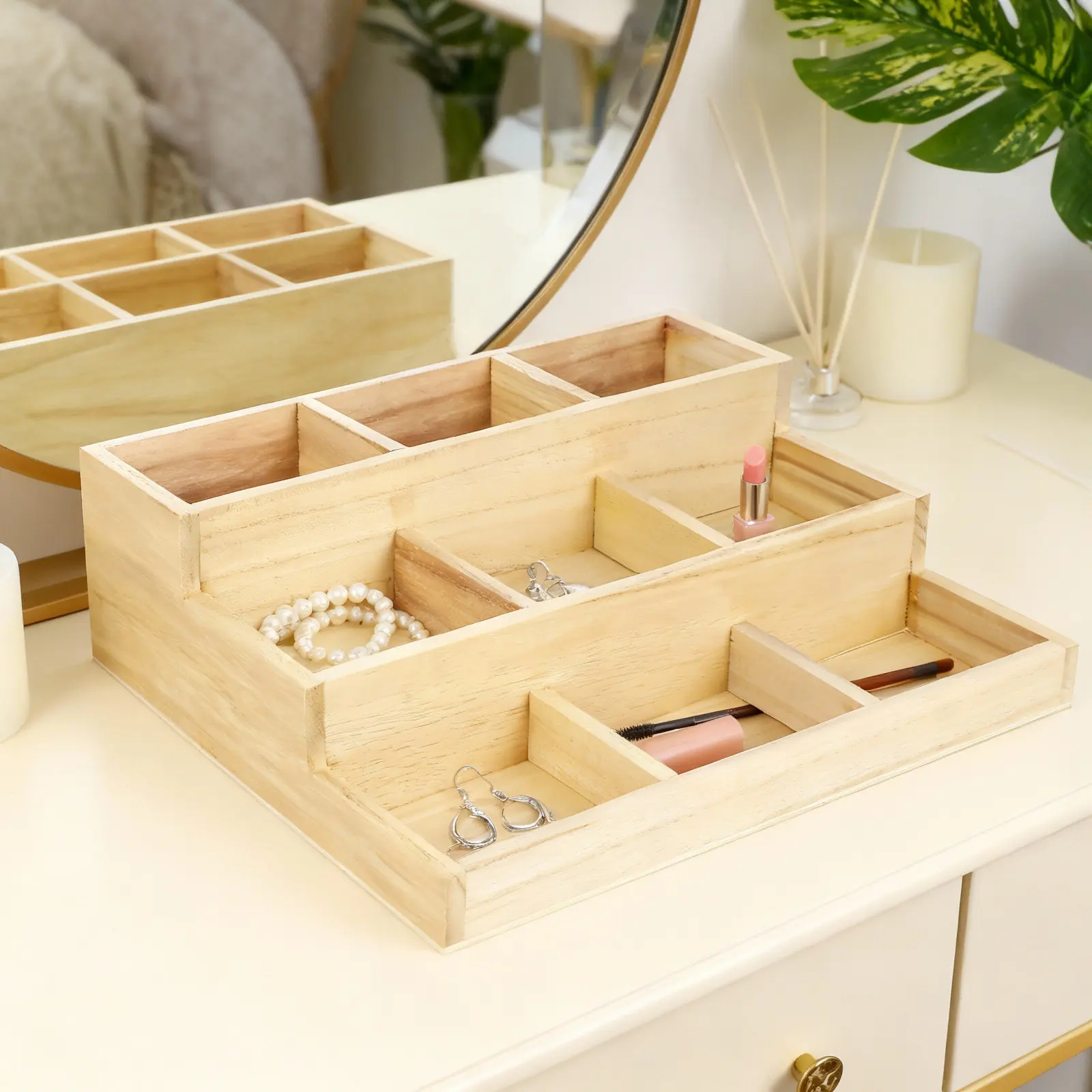 Wooden Jewelry Organizer Retro Storage Box Smooth Surface Jewelry Display Case for Necklaces Earrings Rings Home Office Use
Wooden Jewelry Organizer Retro Storage Box Smooth Surface Jewelry Display Case for Necklaces Earrings Rings Home Office Use