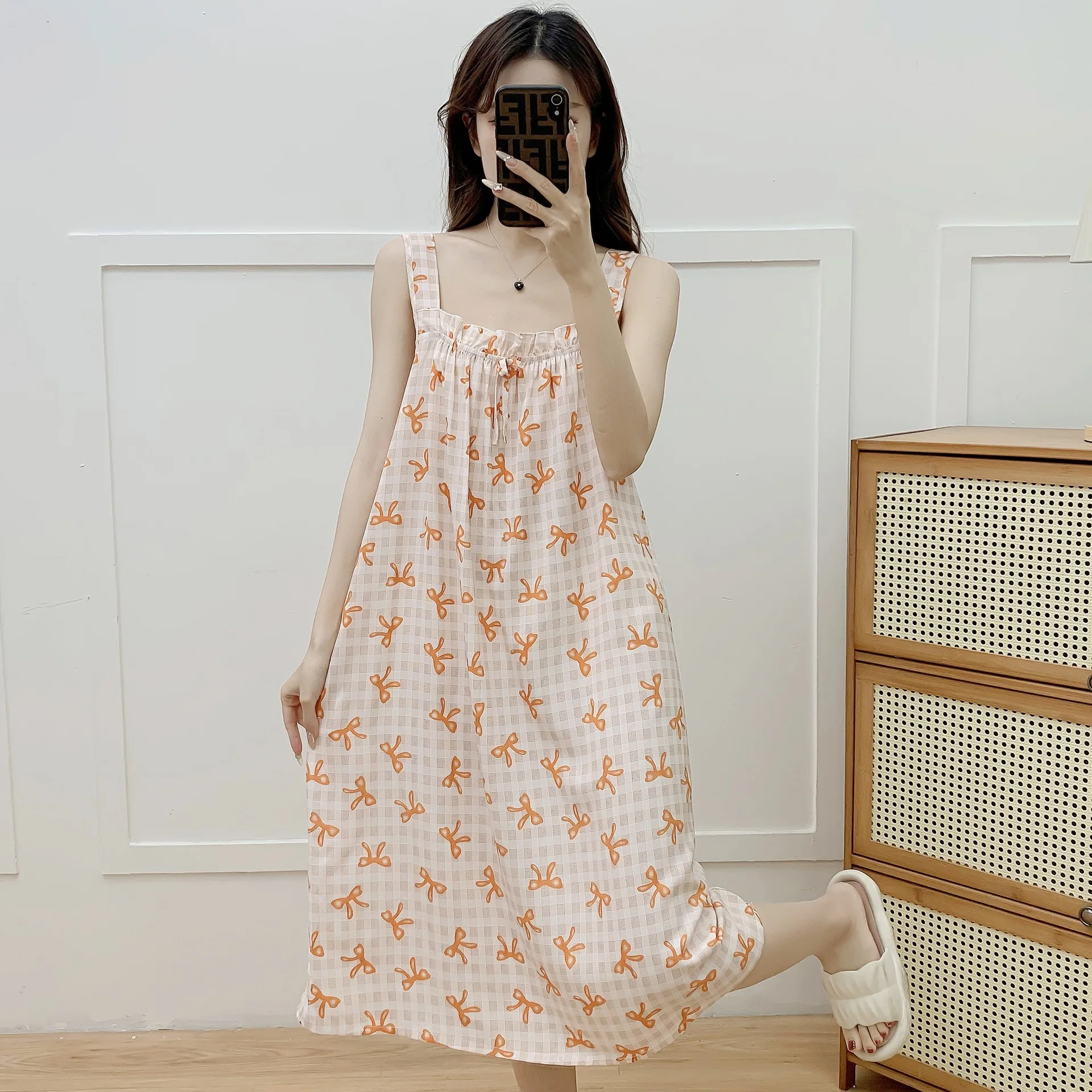 Summer Sexy Women's Sleepwear Artificial Cotton Strap Home Clothes Thin Model Cute Large Size Short Skirt One Shoulder Design
Summer Sexy Women's Sleepwear Artificial Cotton Strap Home Clothes Thin Model Cute Large Size Short Skirt One Shoulder Design