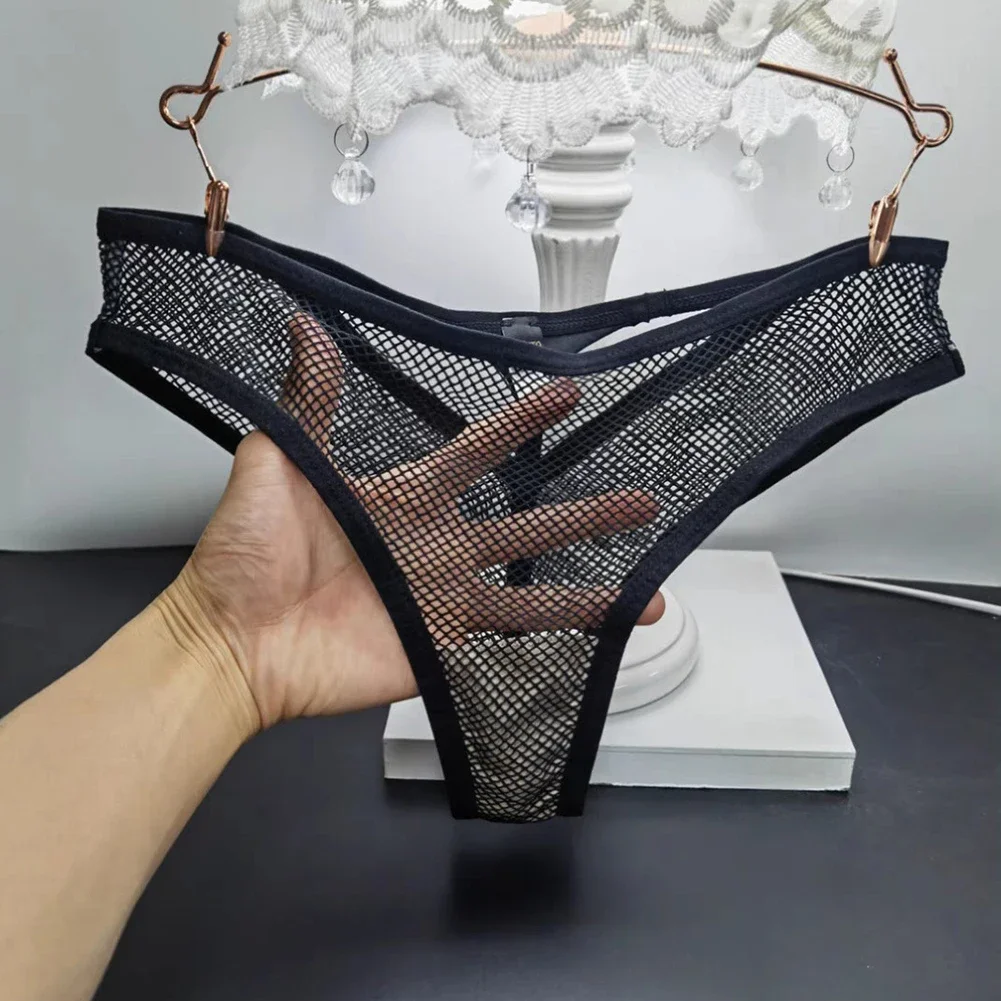 Women New Sexy Lingerie Ultra-Thin Soft Mesh Hollow Low Waist Underpants Breathable Underwear See-through Hot Girls Sexy Panties
Women New Sexy Lingerie Ultra-Thin Soft Mesh Hollow Low Waist Underpants Breathable Underwear See-through Hot Girls Sexy Panties