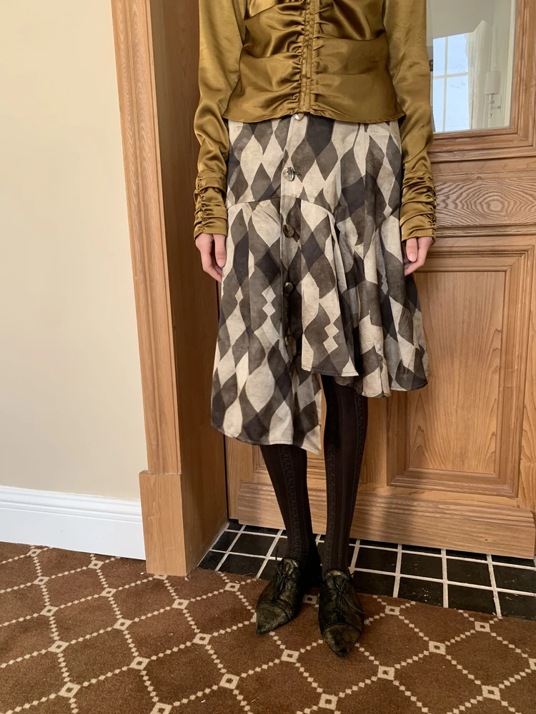 Юбка Jelloo в винтажном стиле с клетчатым принтом, асимметричным дизайном, средней посадкой, из регенерированного целлюлозного волокна, для повседневной носки и прогулок по городу
Юбка Jelloo в винтажном стиле с клетчатым принтом, асимметричным дизайном, средней посадкой, из регенерированного целлюлозного волокна, для повседневной носки и прогулок по городу