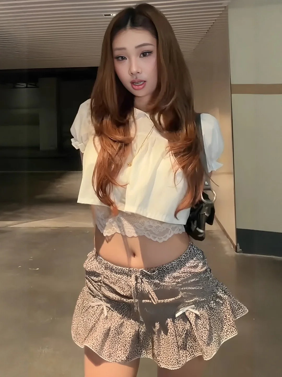 Korean Sweet Cool Style Doll Collar Bubble Sleeve Shirt Women Summer New Loose Slimming Fashion Short Length Top Citywalk
Korean Sweet Cool Style Doll Collar Bubble Sleeve Shirt Women Summer New Loose Slimming Fashion Short Length Top Citywalk