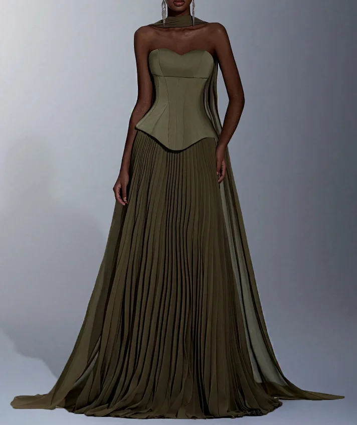 Women's Dress 2026 Spring Summer New Solid Color Sexy Strap Back Backless Sleeveless Temperament Slim Pleated Bridesmaid Dress
Women's Dress 2026 Spring Summer New Solid Color Sexy Strap Back Backless Sleeveless Temperament Slim Pleated Bridesmaid Dress