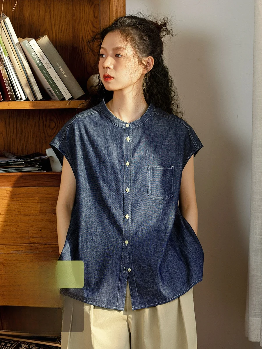 Casual Blue Denim Shirt Women's Summer Thin Short Sleeve Top No Sleeve Summer Shirt Breathable Skin-Friendly Loose Fit Cotton...
Casual Blue Denim Shirt Women's Summer Thin Short Sleeve Top No Sleeve Summer Shirt Breathable Skin-Friendly Loose Fit Cotton...