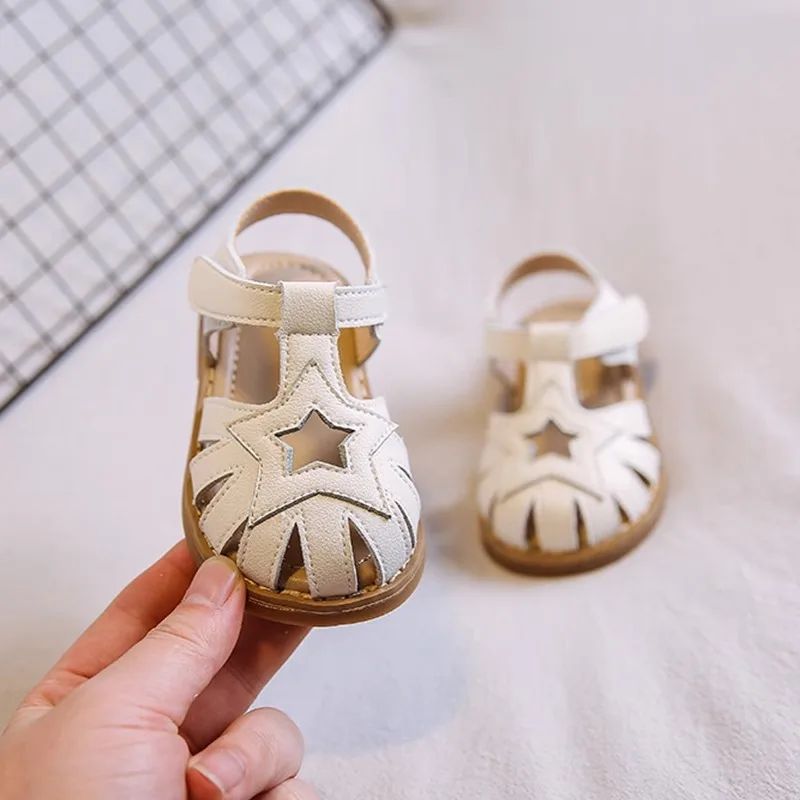 Baby Sandals for Girls Summer New Baotou Soft Soles for Girls Comfortable Beach Shoes for Little Children French Princess Shoes
Baby Sandals for Girls Summer New Baotou Soft Soles for Girls Comfortable Beach Shoes for Little Children French Princess Shoes