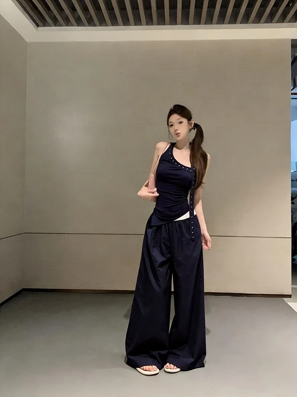 Ins Style Rivet Sash Shoulder Hanging Neck Women's Pleated Waist Top Draping Wide Leg Pants Spicy Two Piece Set Casual Loose Fit
Ins Style Rivet Sash Shoulder Hanging Neck Women's Pleated Waist Top Draping Wide Leg Pants Spicy Two Piece Set Casual Loose Fit