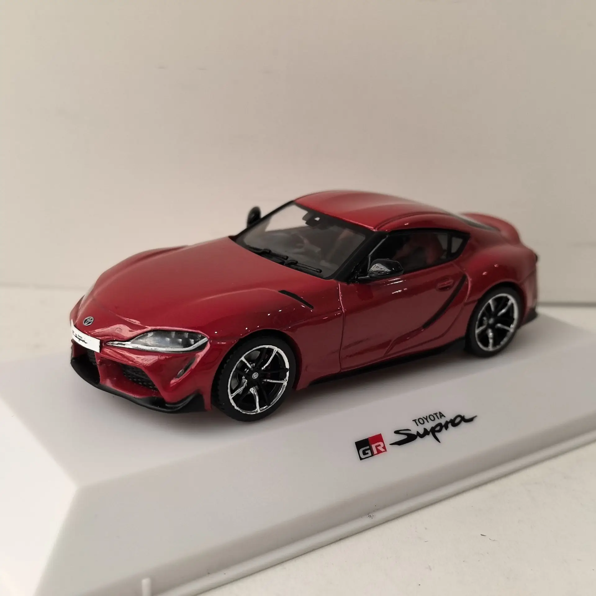 Литой под давлением GR, масштаб 1:43, TOYOTA GAZOO RACING GR, модель автомобиля из сплава, Коллекционная игрушка, подарок, сувенир, украшение для дисплея
Литой под давлением GR, масштаб 1:43, TOYOTA GAZOO RACING GR, модель автомобиля из сплава, Коллекционная игрушка, подарок, сувенир, украшение для дисплея