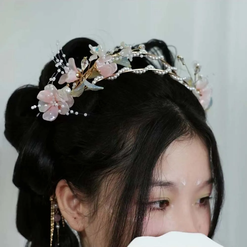 Retro Flower Hanfu Tassel Hair Hoop Crystal Crown Chinese Ancient Hairband Ribbon Alloy Swaying Fairy Headwear Wedding Ceremony
Retro Flower Hanfu Tassel Hair Hoop Crystal Crown Chinese Ancient Hairband Ribbon Alloy Swaying Fairy Headwear Wedding Ceremony