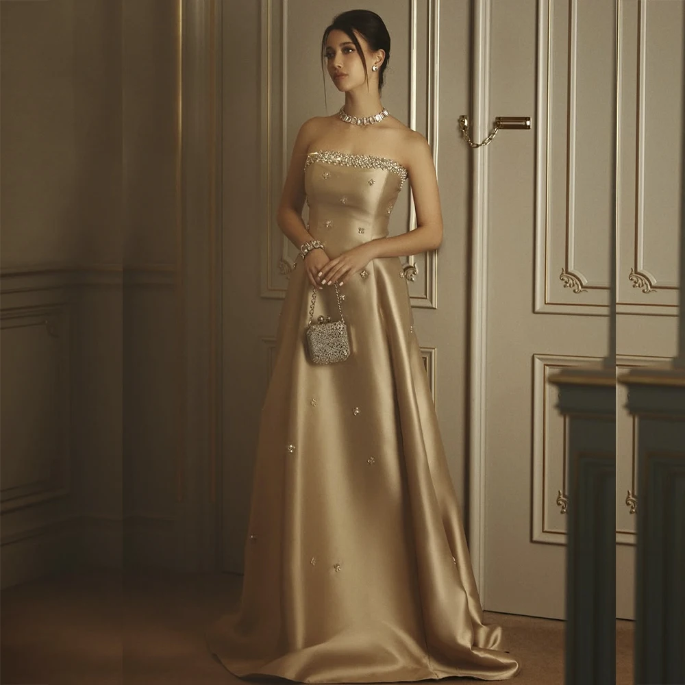 Luxury Champagne Evening Dresses for Elegant Women Customized Straless Sweep Train Stain Dress Luxury Crystal Formal Long Gowns
Luxury Champagne Evening Dresses for Elegant Women Customized Straless Sweep Train Stain Dress Luxury Crystal Formal Long Gowns