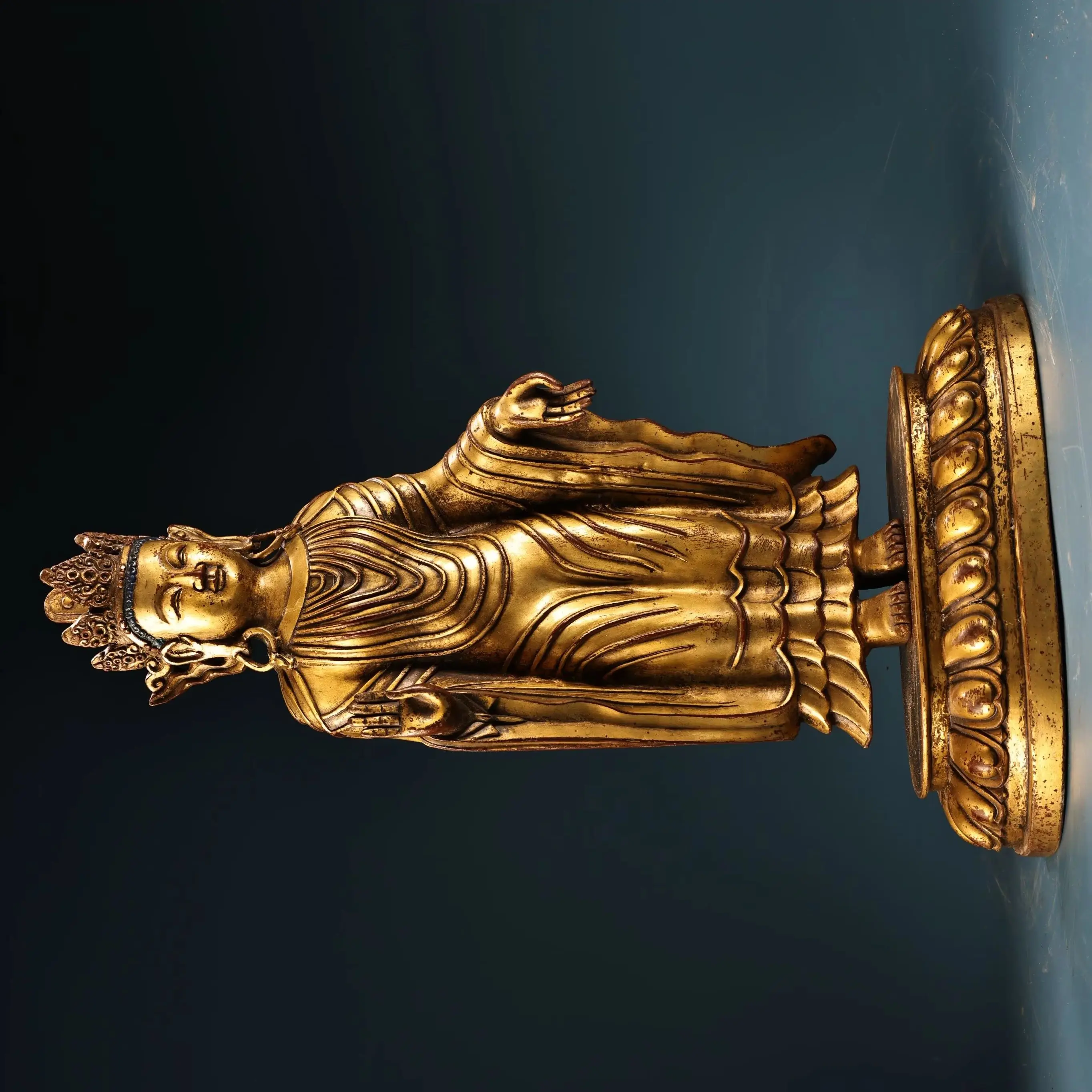19"Tibetan Temple Collection Old Purple Bronze Gilded High Relief Nanwu Zhantan Merit Buddha Shakyamuni Buddha Worship Hall
19"Tibetan Temple Collection Old Purple Bronze Gilded High Relief Nanwu Zhantan Merit Buddha Shakyamuni Buddha Worship Hall
