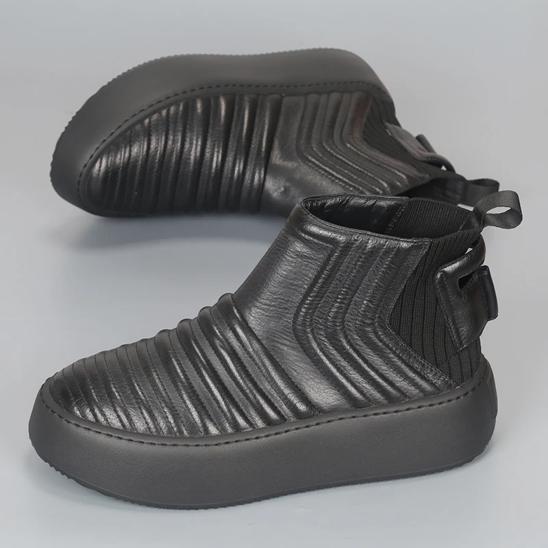 New Black Genuine Leather Thick Sole High Top Casual Men's Fashion Shoes Fashion Short Boots Comfortable and Durable
New Black Genuine Leather Thick Sole High Top Casual Men's Fashion Shoes Fashion Short Boots Comfortable and Durable