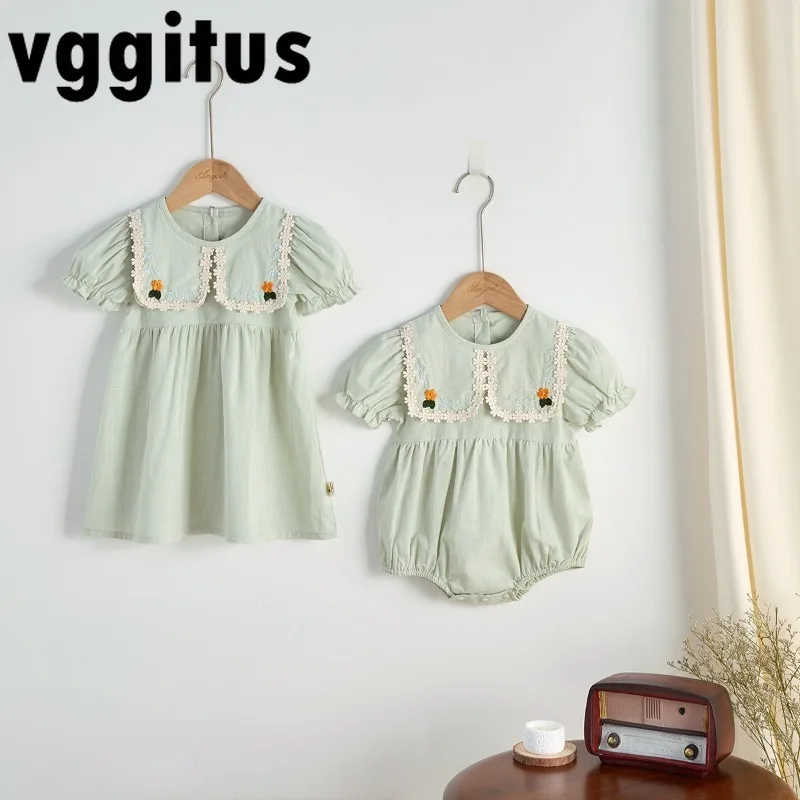 Infant Toddler Family Look Clothes Floral Embroidery Large Lapel Bodysuit Puff Short Sleeve Dress Summer Sisters Outfits H25201
Infant Toddler Family Look Clothes Floral Embroidery Large Lapel Bodysuit Puff Short Sleeve Dress Summer Sisters Outfits H25201