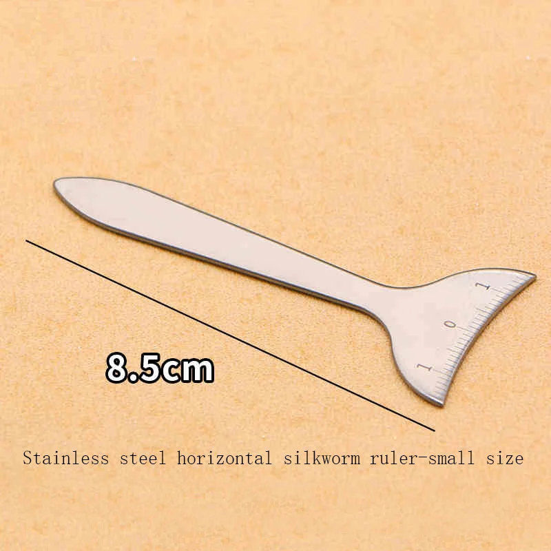Ophthalmology lying silkworm ruler with scale double eyelids measuring eye socket measuring auxiliary pad
Ophthalmology lying silkworm ruler with scale double eyelids measuring eye socket measuring auxiliary pad