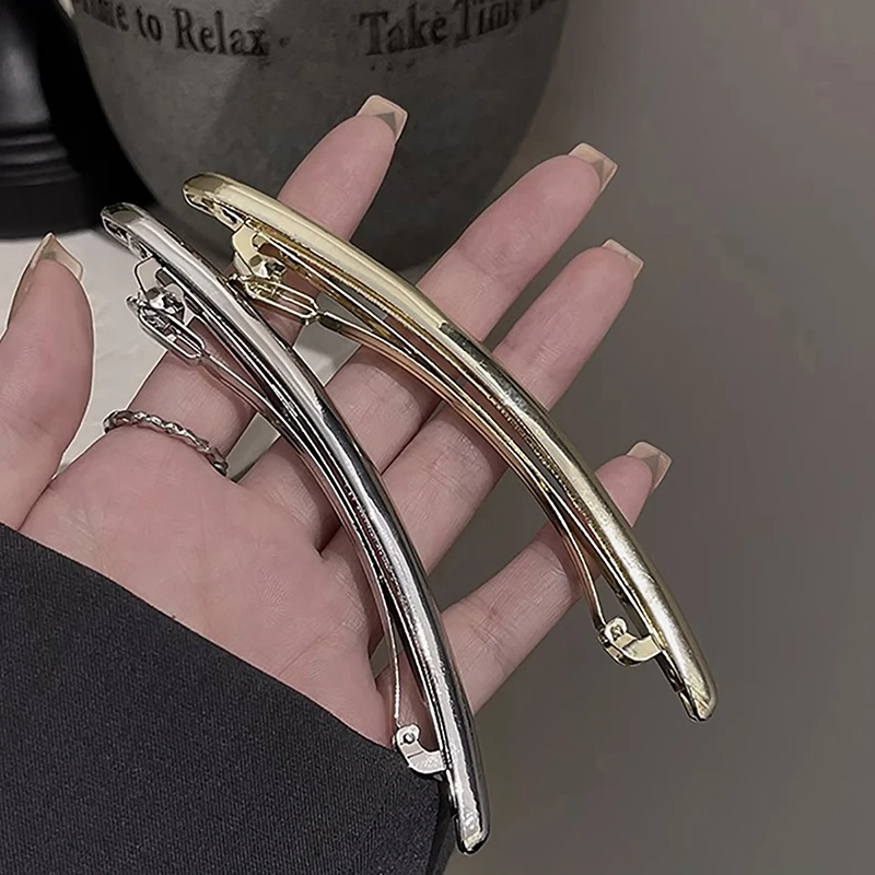 New 11cm One‑Line Hairpin Women Metal Golden Long Strip Barrettes Vintage Smooth Automatic Spring Clip Hairgrip Hair Accessories
New 11cm One‑Line Hairpin Women Metal Golden Long Strip Barrettes Vintage Smooth Automatic Spring Clip Hairgrip Hair Accessories