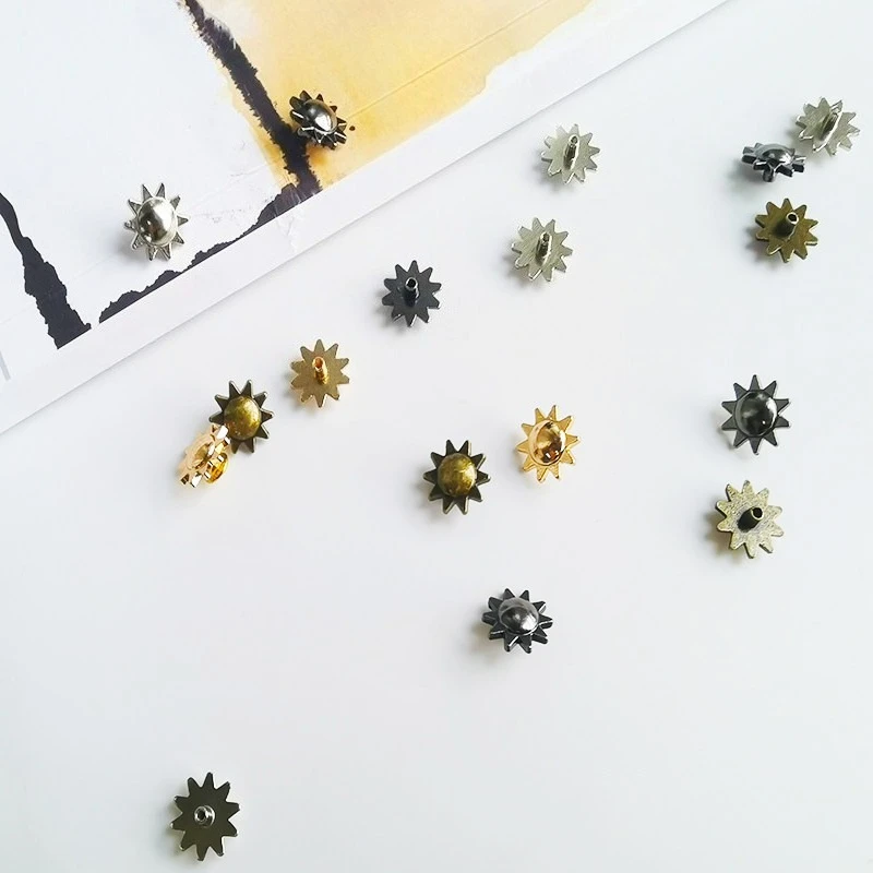 Retro Alloy Hit Nail Popular Rivet Sunflower Type Bag Shoe Decoration For DIY Bags Accessories
Retro Alloy Hit Nail Popular Rivet Sunflower Type Bag Shoe Decoration For DIY Bags Accessories